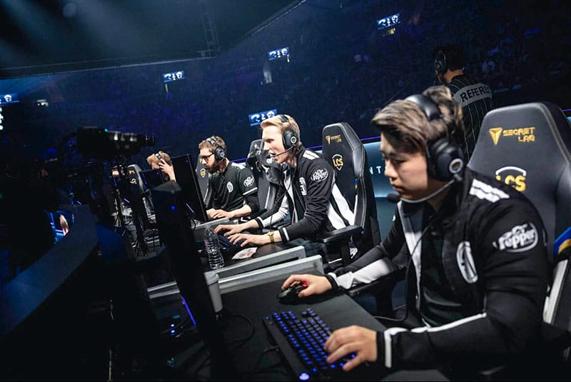 Secretlab pro esports chairs
