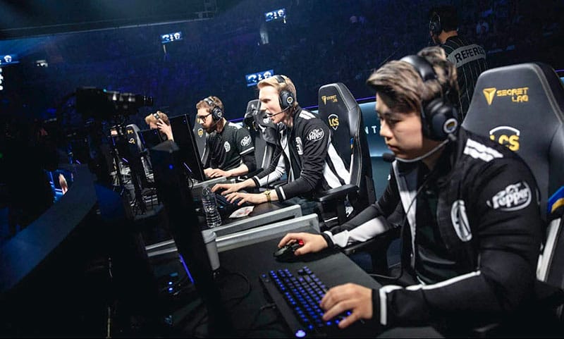 Secretlab Titan for pro esports