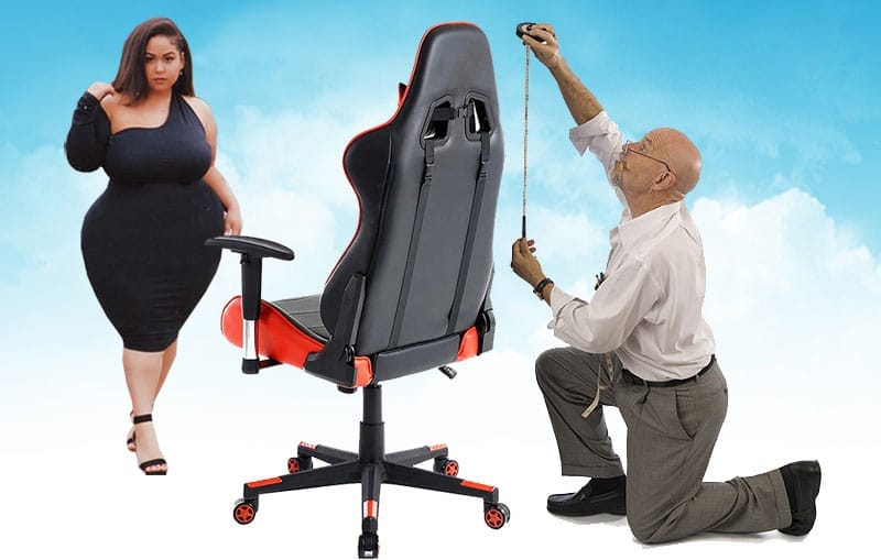 Wide seat gaming chair