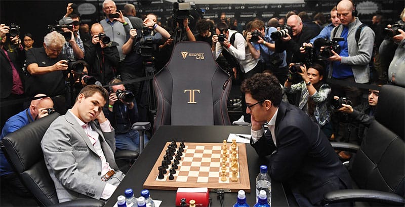Pro chess players and Secretlab gaming chairs
