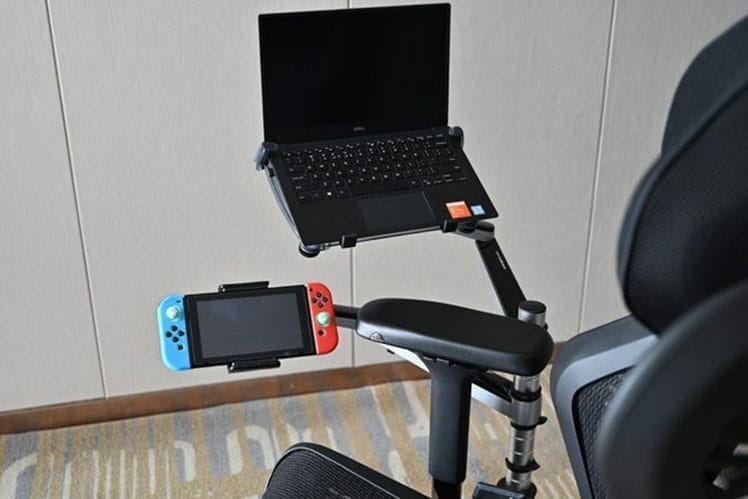 DXRacer Air laptop holder