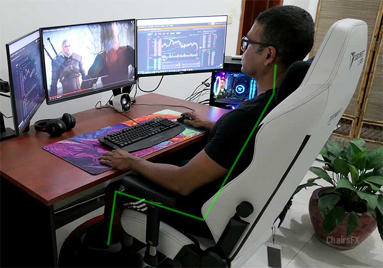 Neutral posture in a Titan Ash gaming chair