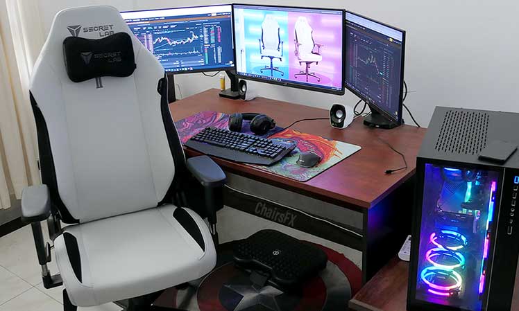 Titan Evo 2022 Ash leatherette gaming chair