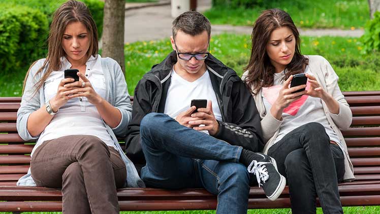 Cellphone addicition