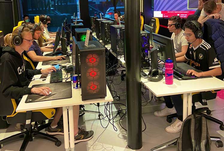 V.Play Vitality esports cafe