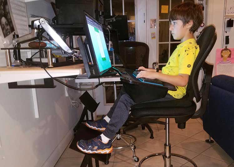Ergonomic workstation for kids