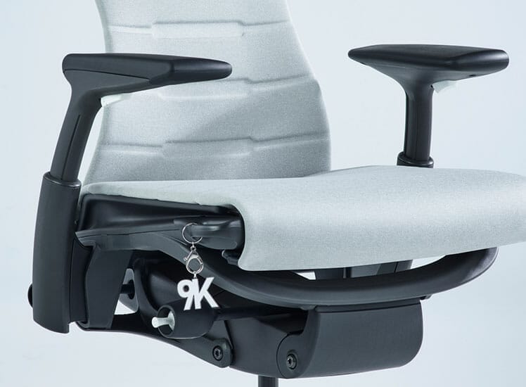 Special streamer Embody gaming chair itsTimmy design front seat closeup