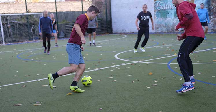 Magnus Carlsen playing football