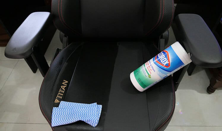 Leather gaming chair cleaning kit